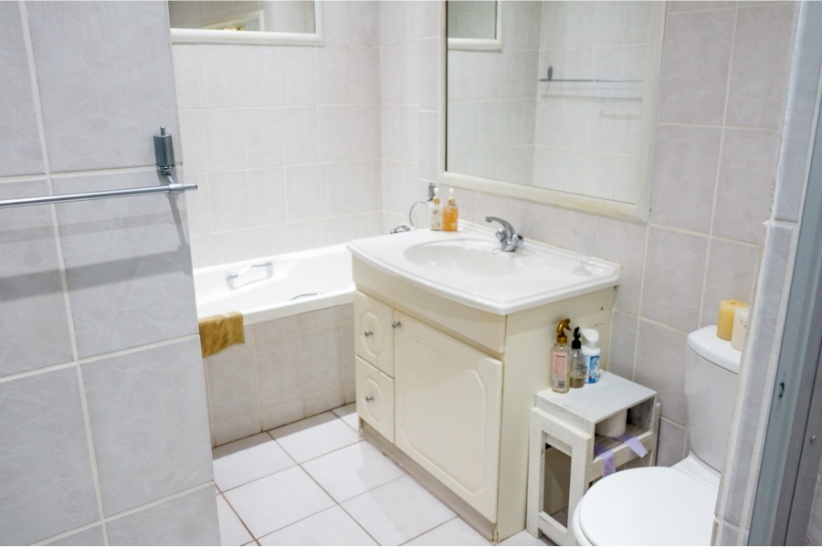 3 Bedroom Property for Sale in Oyster Bay Eastern Cape